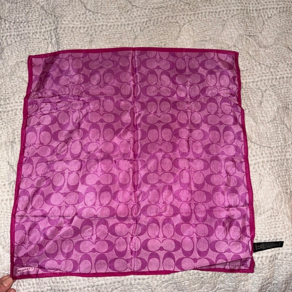Coach Pink Mini Signature Scarf – Never Worn - Picture 10 of 10